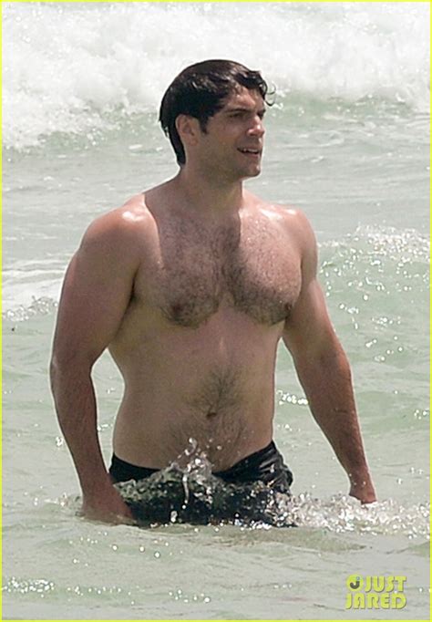 henry cavill naked